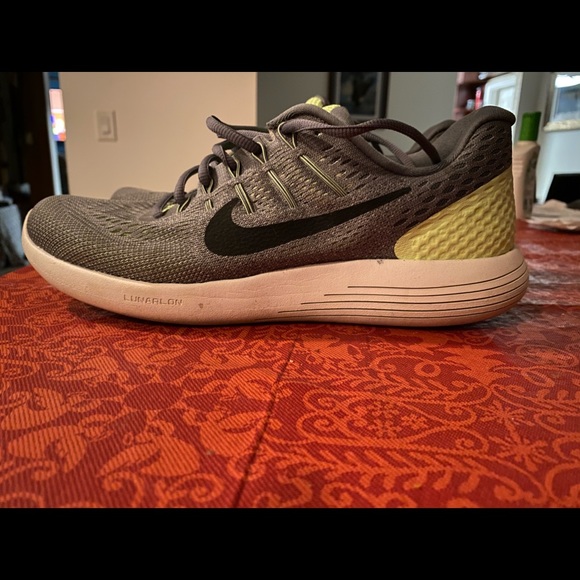 Nike men’s size 8 - Picture 1 of 5